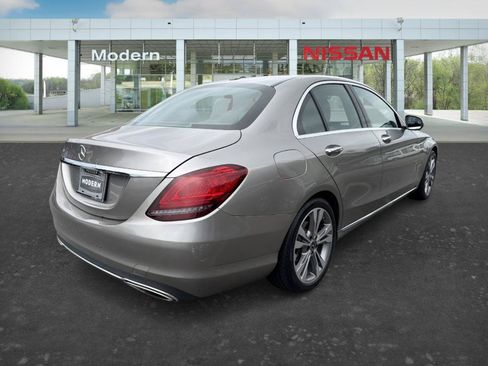 Used 2019 Mercedes-Benz C 300 Sedan w/ Premium Package image 5