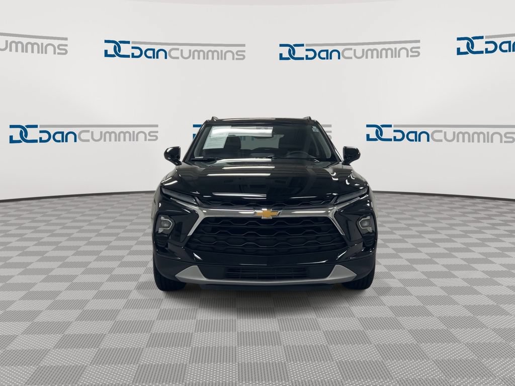 Used 2024 Chevrolet Blazer LT w/ Convenience Package FWD image 3