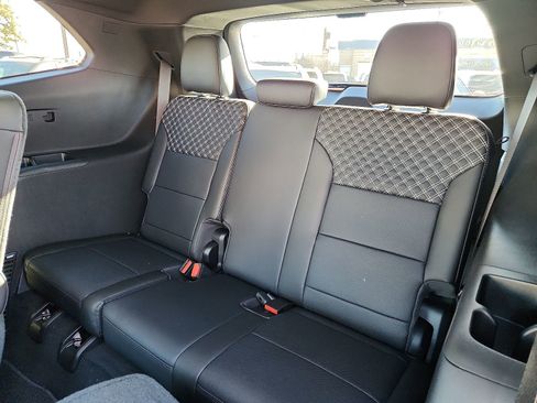 New 2026 GMC Acadia Denali w/ Super Cruise Package image 8