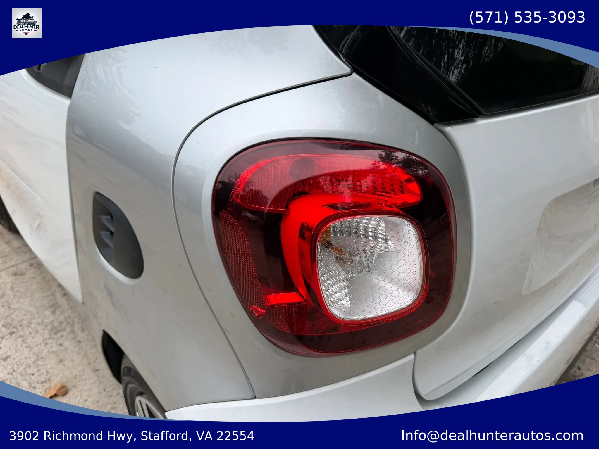 Used 2016 smart fortwo pure RWD image 7