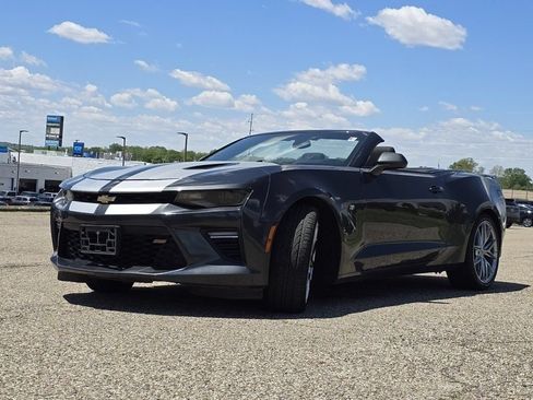 Used 2018 Chevrolet Camaro SS RWD image 10