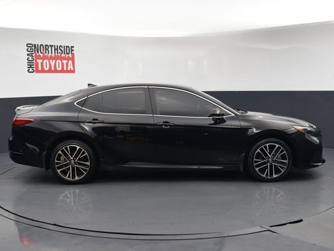 Used 2026 Toyota Camry XLE FWD image 5