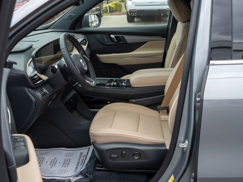 New 2026 Buick Enclave Preferred w/ Power Package FWD image 18