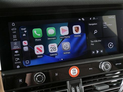 Certified 2026 Porsche Macan Turbo AWD/4WD image 15