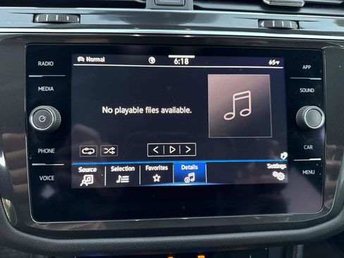 Used 2022 Volkswagen Tiguan SE image 18