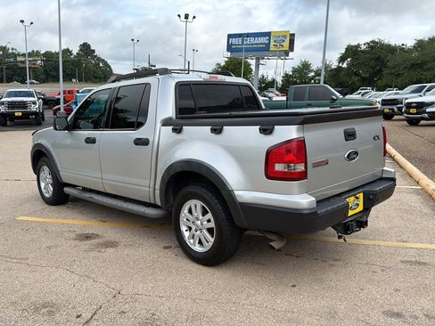 Used 2010 Ford Explorer Sport Trac XLT RWD image 6