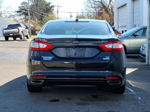 Used 2015 Ford Fusion SE w/ Equipment Group 202A image 4