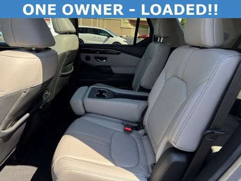Used 2025 Honda Pilot Touring image 5