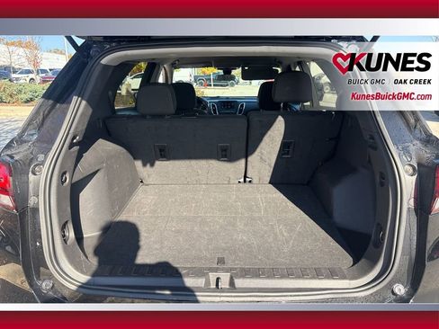 Used 2023 Chevrolet Equinox LT image 6