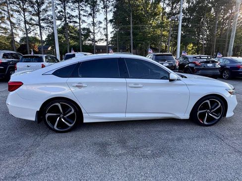 Used 2020 Honda Accord Sport image 4