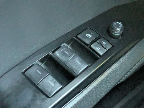 Used 2025 Toyota Camry XSE image 23