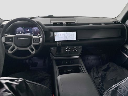 Used 2024 Land Rover Defender 110 S image 22