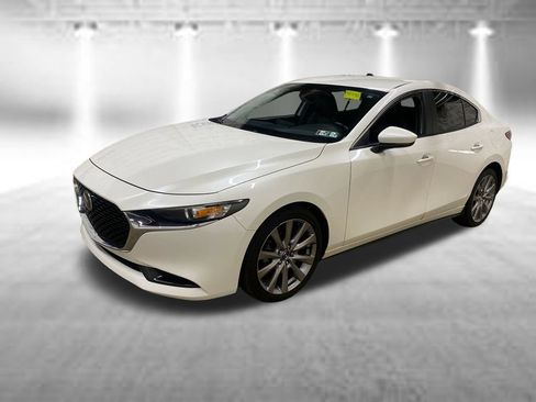 Used 2020 MAZDA MAZDA3 Sedan w/ Preferred Package FWD image 3