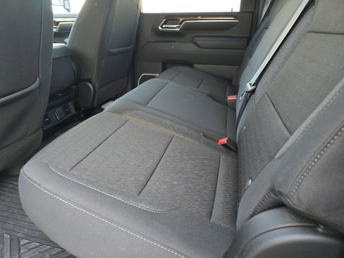 Used 2024 Chevrolet Silverado 2500 LT image 4