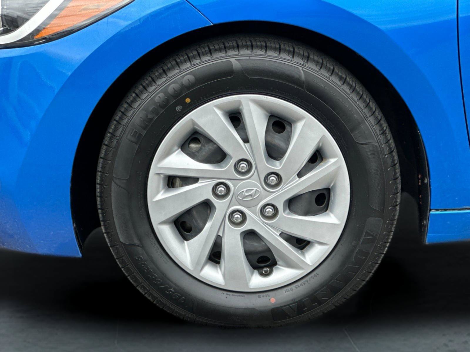 Used 2017 Hyundai Elantra SE FWD image 22