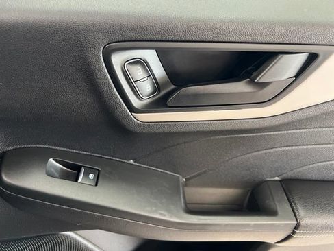 Used 2022 Ford Escape SE w/ Cold Weather Package FWD image 14