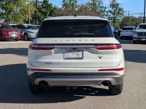 Used 2022 Lincoln Corsair FWD image 4