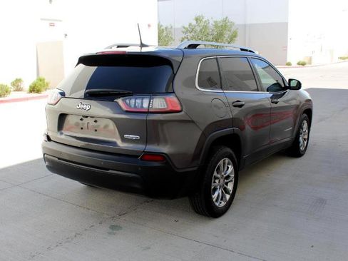 Used 2021 Jeep Cherokee Latitude Plus image 5
