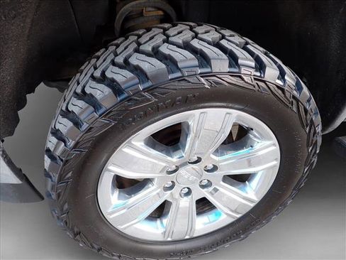 Used 2016 GMC Sierra 1500 SLT w/ Suspension Package, Off-Road image 7