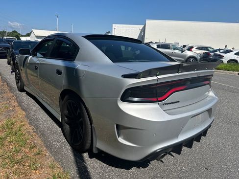 Used 2020 Dodge Charger Scat Pack RWD image 2