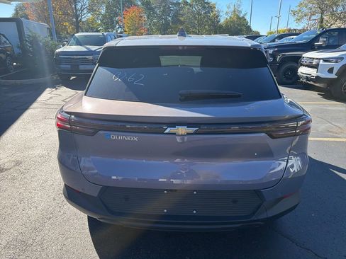 New 2026 Chevrolet Equinox EV LT image 4