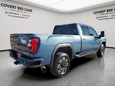 Used 2025 GMC Sierra 2500 Denali Ultimate w/ Max Trailering Package image 9