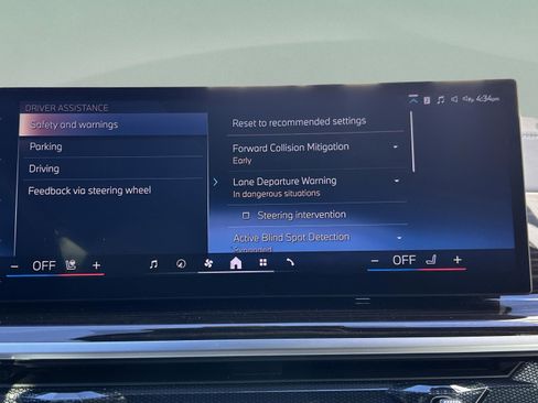 Used 2025 BMW X6 xDrive40i image 16