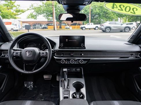 Used 2024 Honda Civic Sport image 9