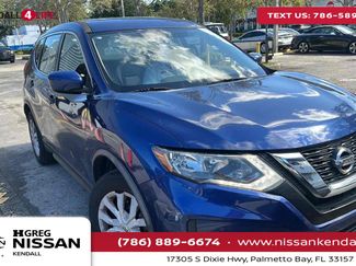 Used 2017 Nissan Rogue S image 1