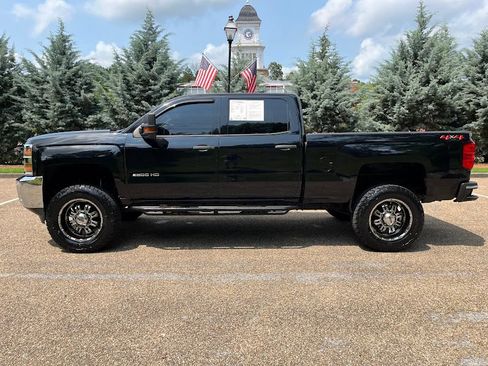 Used 2019 Chevrolet Silverado 2500 W/T w/ WT Convenience Package AWD/4WD image 24