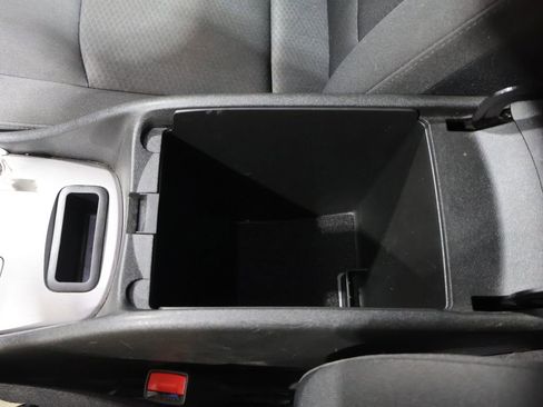 Used 2021 Chevrolet Malibu LT FWD image 31