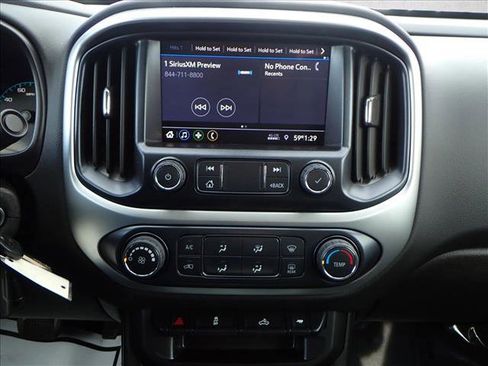 Used 2022 Chevrolet Colorado LT w/ LT Convenience Package image 15