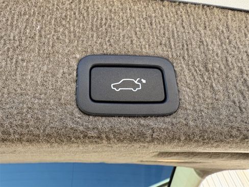 Used 2011 Volvo XC60 T6 image 28