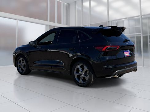 Used 2023 Ford Escape ST-Line w/ Tech Pack #1 FWD image 4