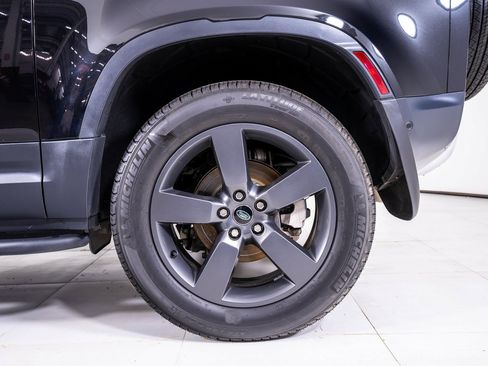 Used 2022 Land Rover Defender 90 S image 10