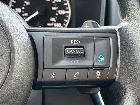 Certified 2024 Nissan Rogue SV image 29