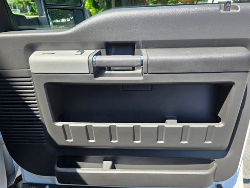 Used 2013 Ford F350 Lariat w/ Lariat Ultimate Pkg AWD/4WD image 15