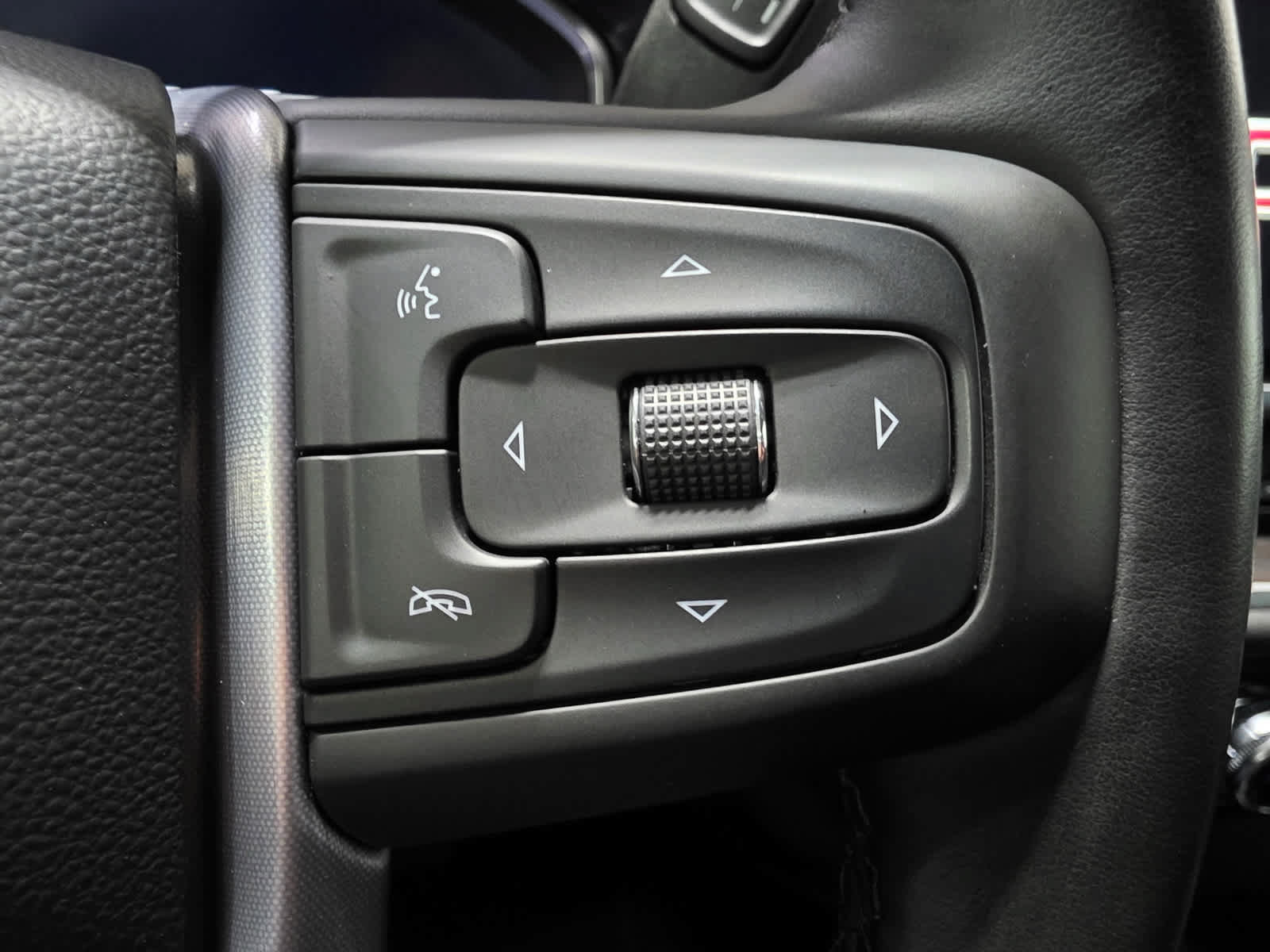 Used 2025 GMC Sierra 1500 SLT AWD/4WD image 21