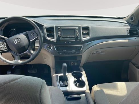 Used 2019 Honda Pilot LX image 19