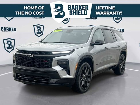 Used 2024 Chevrolet Traverse RS w/ LPO, Floor Liner Package AWD/4WD image 1