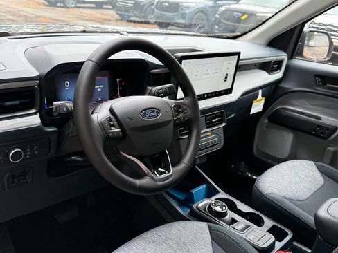 New 2025 Ford Maverick XLT w/ XLT Luxury Package image 36