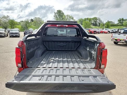 Certified 2025 Chevrolet Colorado ZR2 w/ Midnight Edition AWD/4WD image 44