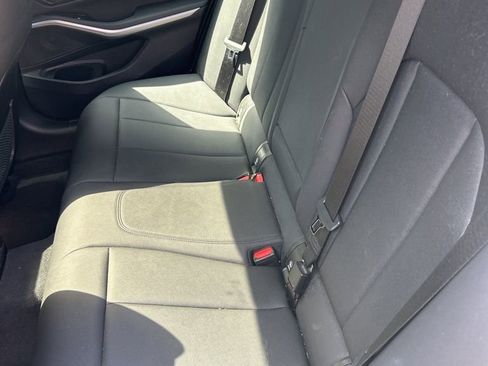 Used 2020 BMW 330i Sedan w/ Premium Package image 12