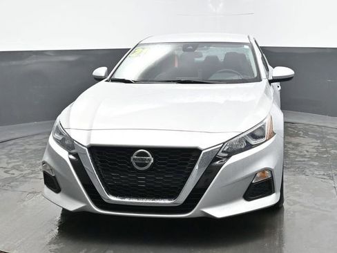 Used 2021 Nissan Altima 2.5 S image 2