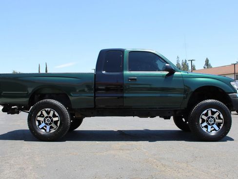 Used 2000 Toyota Tacoma 4x4 Xtracab V6 image 32