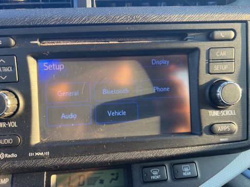 Used 2012 Toyota Prius C image 40