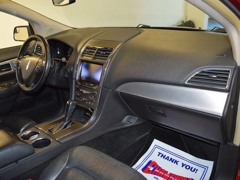 Used 2013 Lincoln MKX AWD image 10