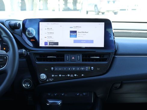 Used 2023 Lexus ES 350 w/ Premium Package image 16