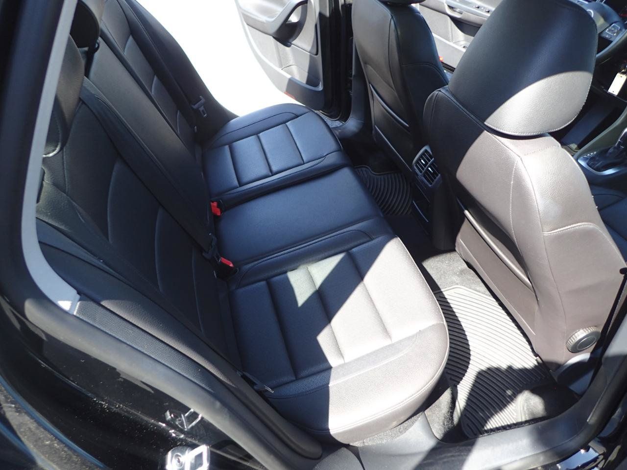 Used 2013 Volkswagen Jetta SE FWD image 12