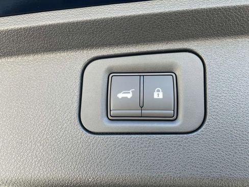 New 2025 Nissan Armada Platinum w/ Convenience Package image 11